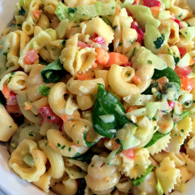 Nudelsalat mit viel Gemüse